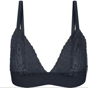 LIVELY The Floral Lace Bralette